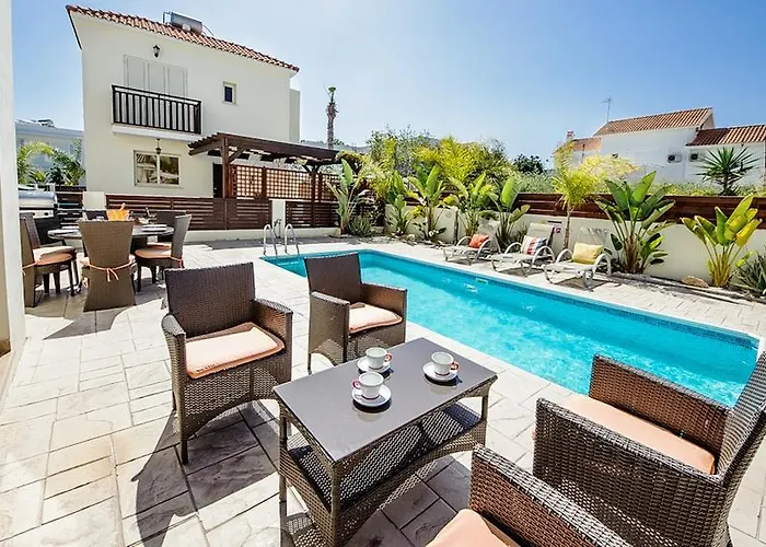 Vilă Kapparis 018 *